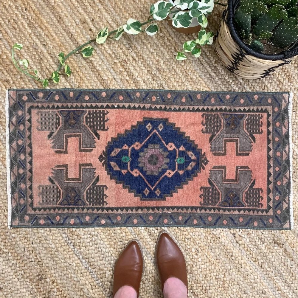 Vintage Small Boho Turkish Wool Mini 2x3 Rug Decor